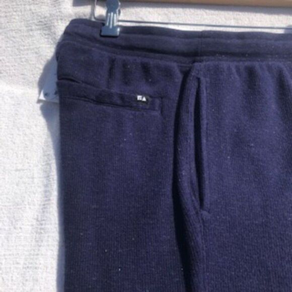 Sweatpants  . Tapered Leg . Size: Small {34-36} . Jacquard Rib . Pull on Style - Picture 5 of 6
